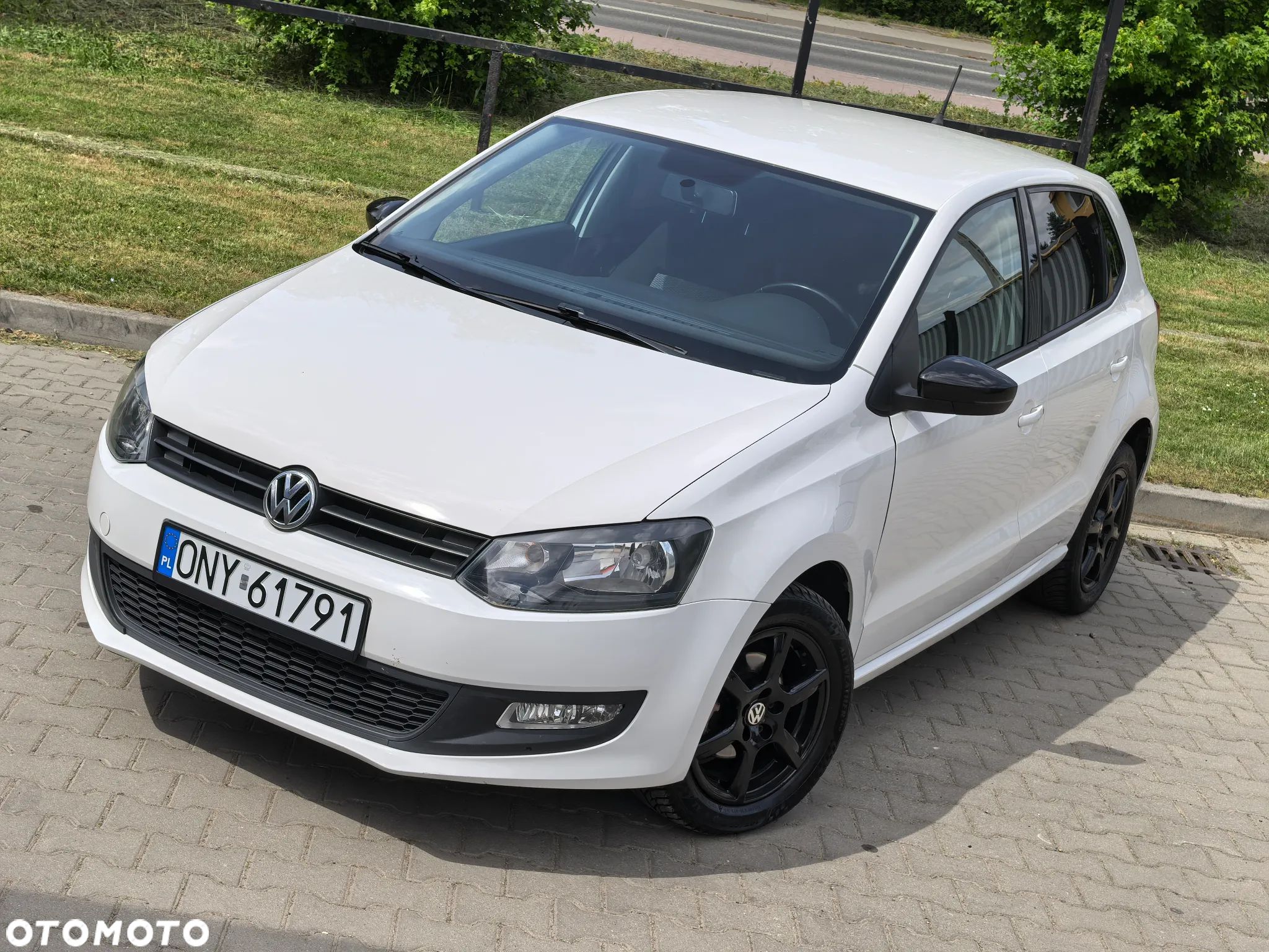 Volkswagen Polo 1.4 16V Comfortline - 1