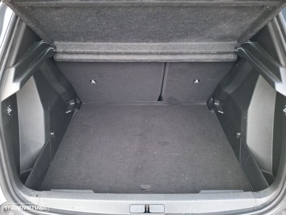 Peugeot 2008 1.2 PureTech Active - 21