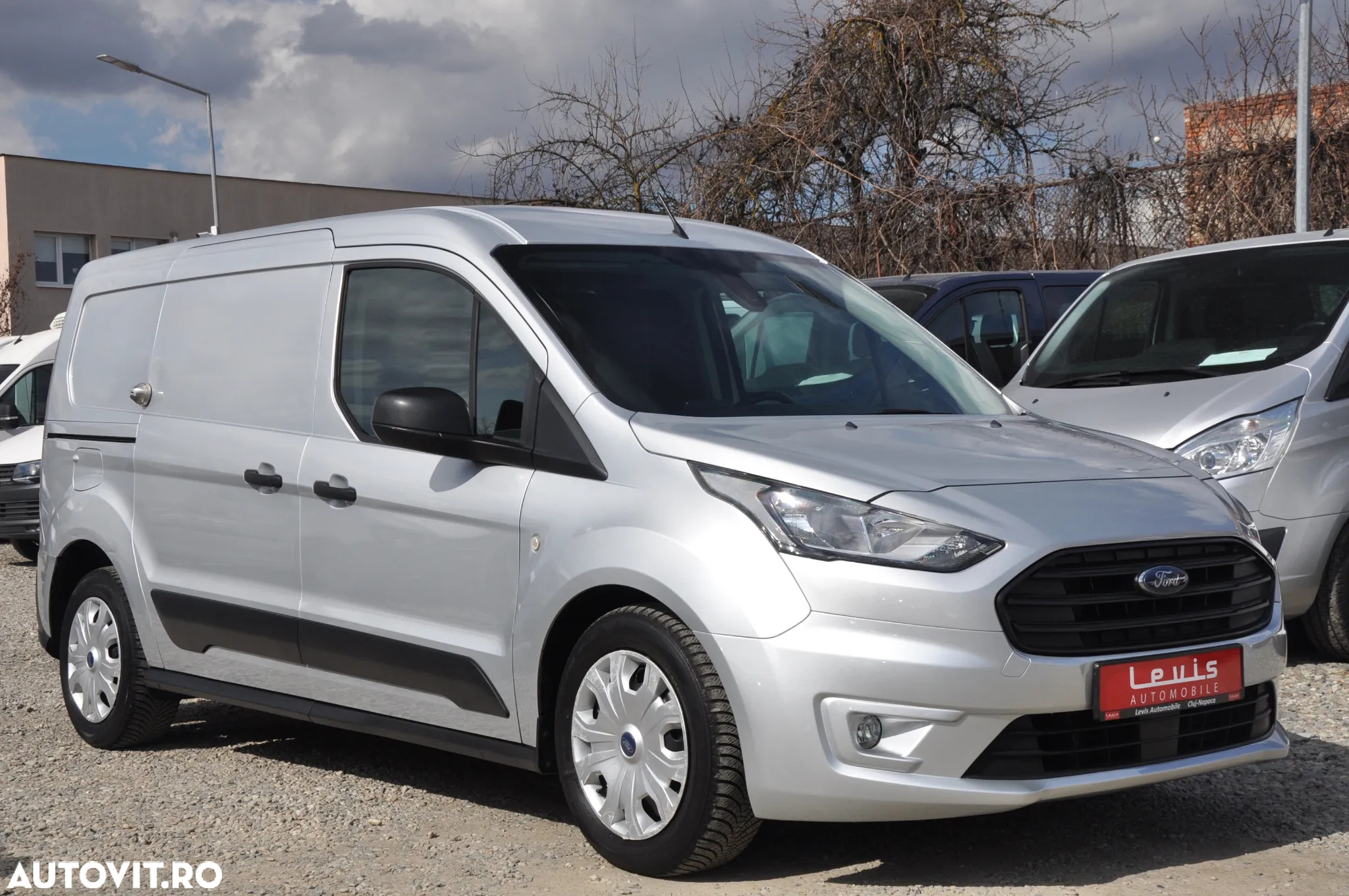Ford Transit Connect L2H1 Van AUT. - 3
