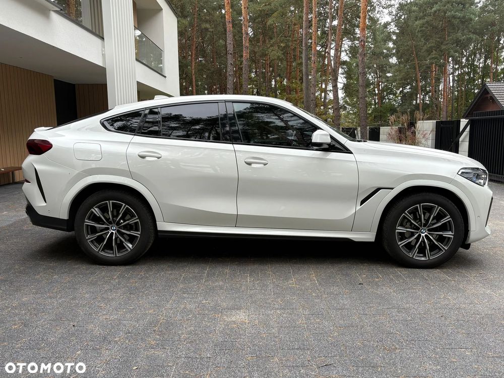 BMW X6 xDrive40i - 8