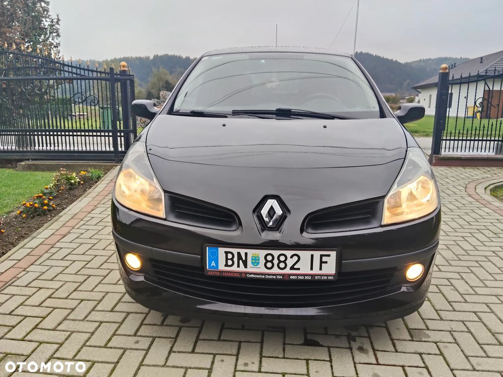 Renault Clio 1.2 16V 75 Experience - 4
