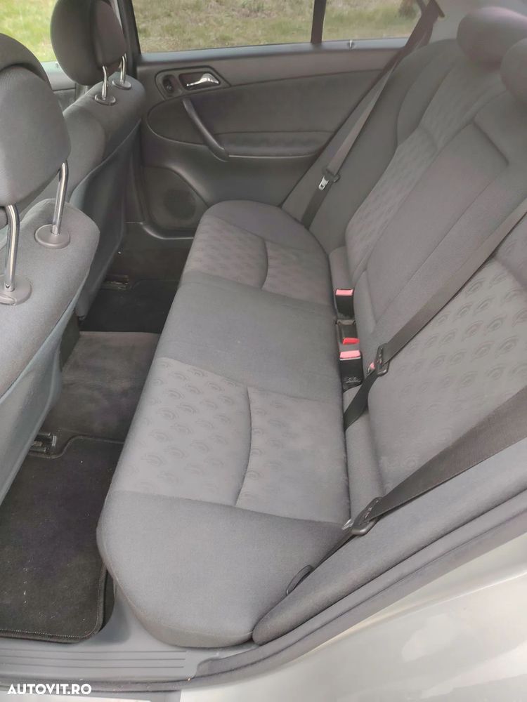 Mercedes-Benz C 200 CDI Classic - 21