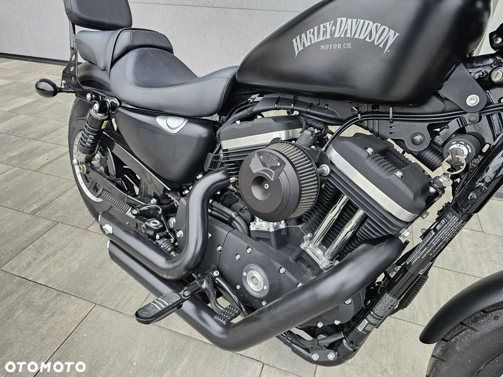 Harley-Davidson Sportster Iron 883 - 12