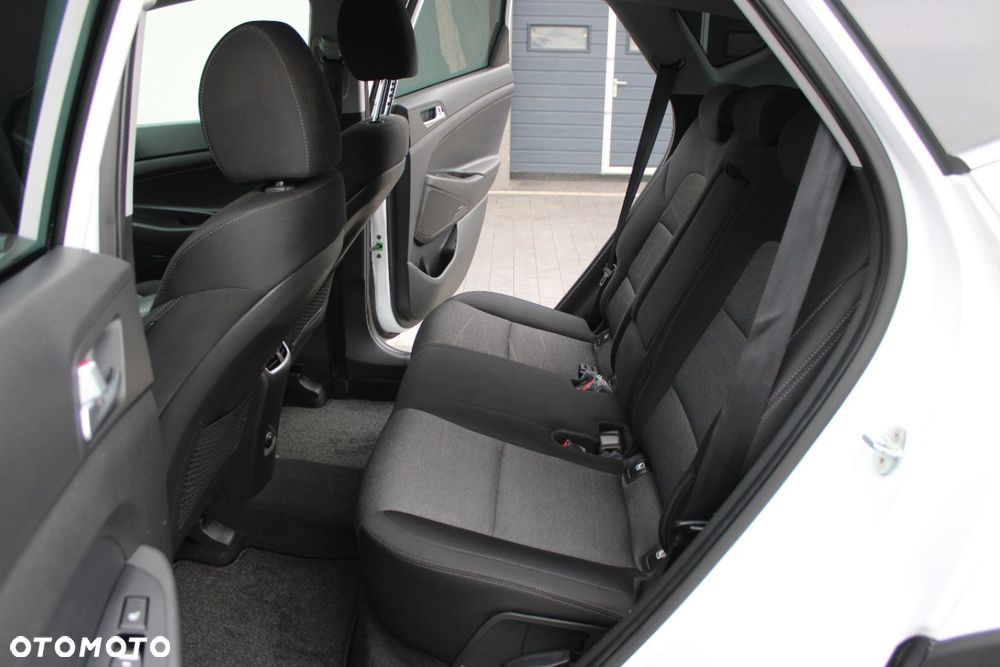 Hyundai Tucson blue 1.6 CRDi 2WD DCT Premium - 21