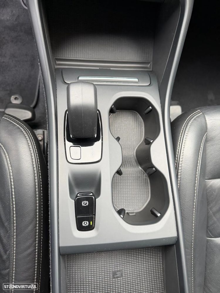 Volvo XC 40 T5 Recharge DKG Essential - 28