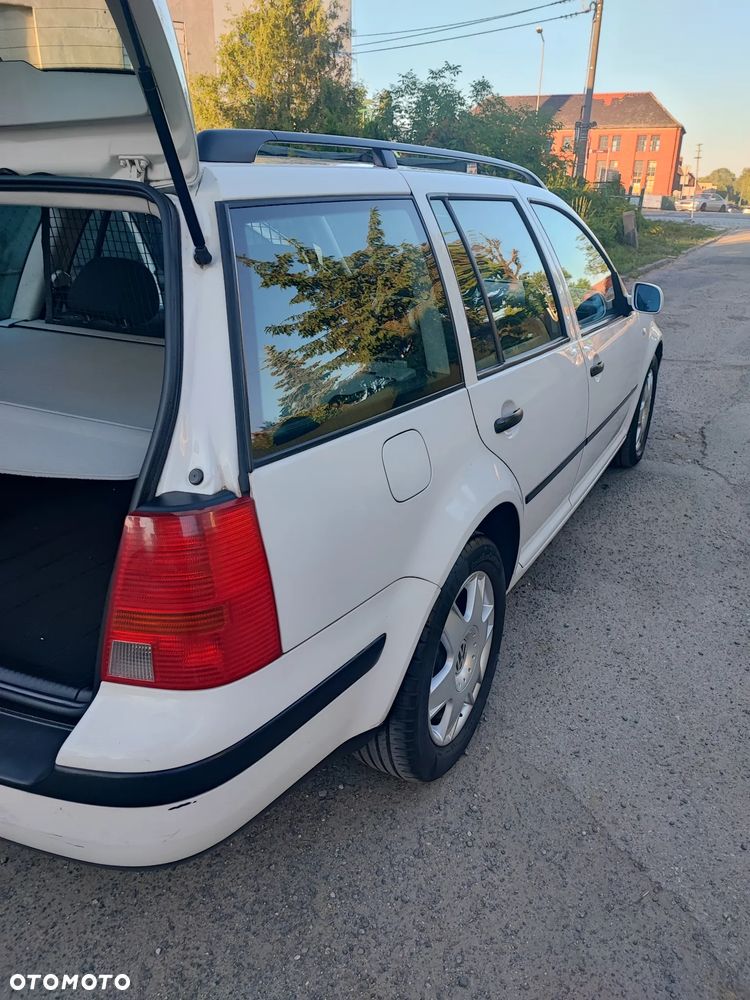 Volkswagen Golf - 2