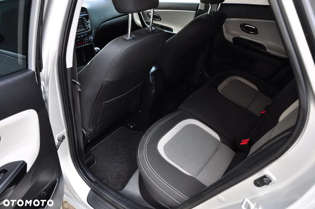 Kia Ceed 1.6 GDI ISG Spirit - 23
