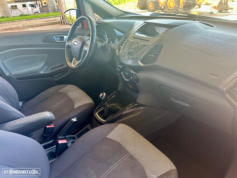 Ford EcoSport 1.0 EcoBoost Titanium - 23