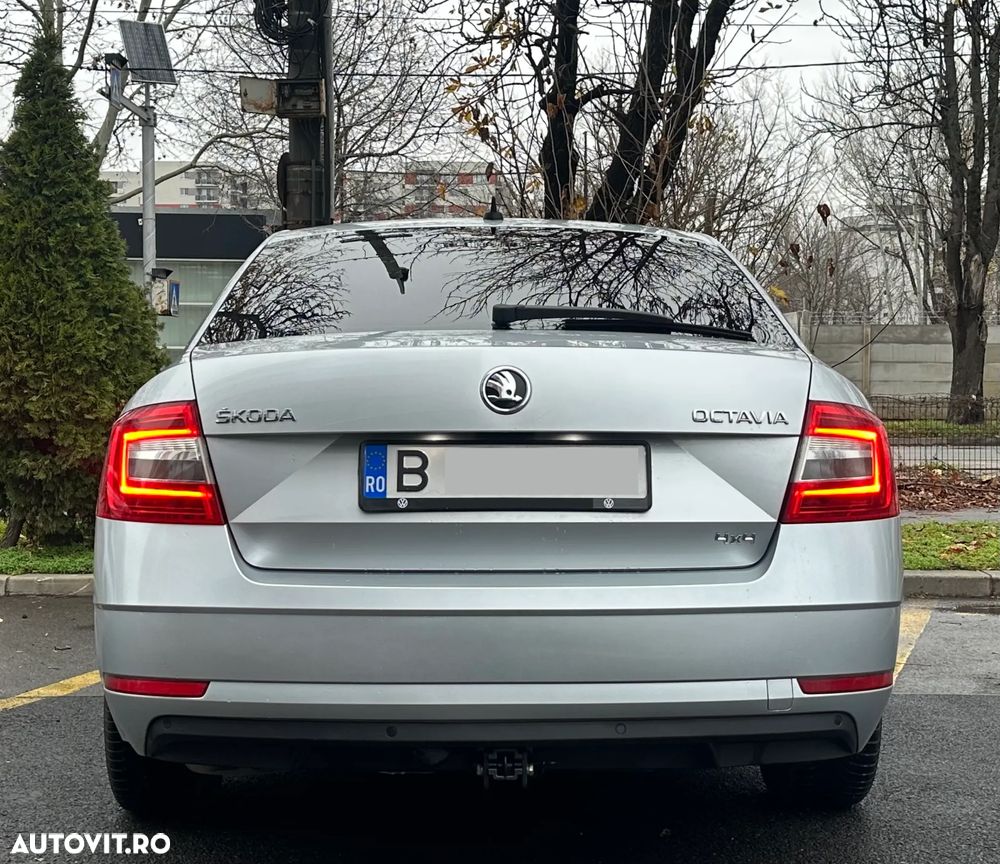 Skoda Octavia 2.0 TDI 4x4 DSG Style - 8