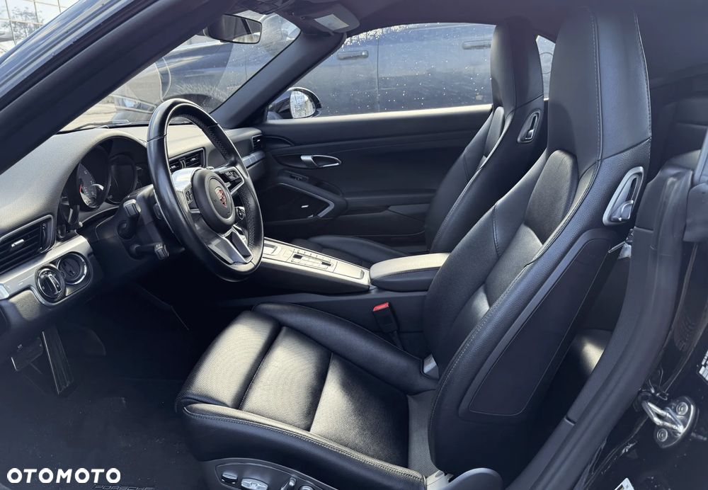 Porsche 911 Carrera S PDK - 13