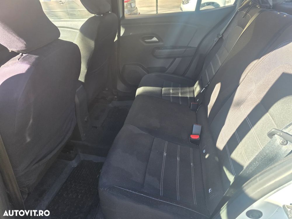 Dacia Logan TCe 90 MT6 Prestige - 9