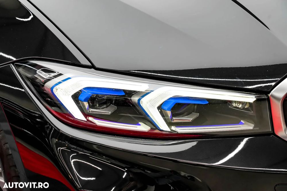 BMW Seria 3 318d Touring Aut. Luxury Line - 24