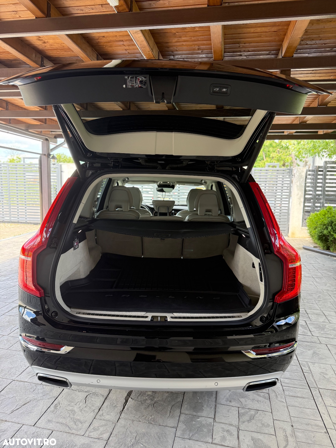 Volvo XC 90 D5 AWD Inscription - 16