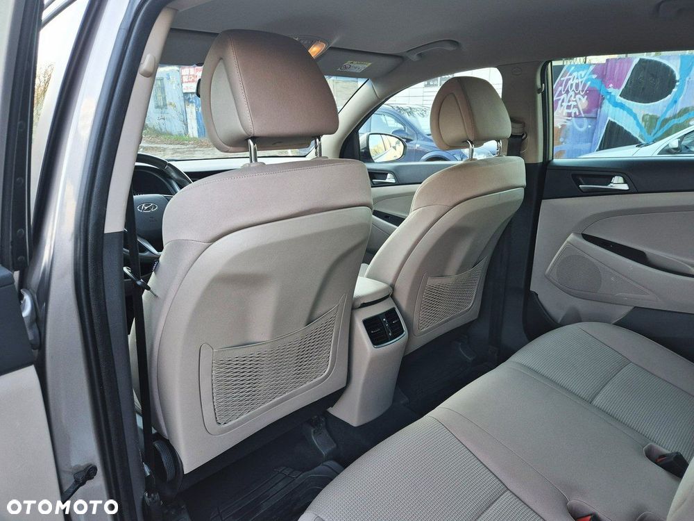 Hyundai Tucson 1.6 GDI BlueDrive Comfort 2WD - 13