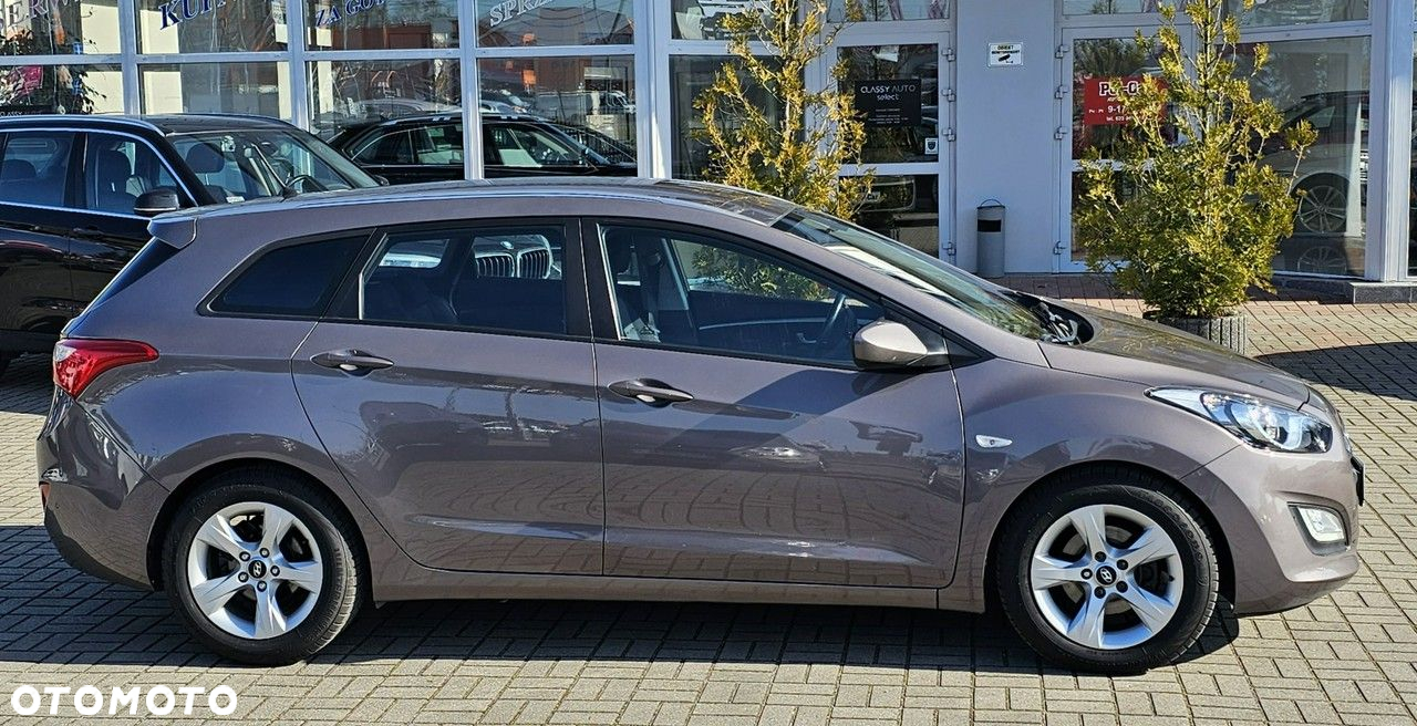 Hyundai i30 1.6 CRDi BlueDrive Comfort - 4