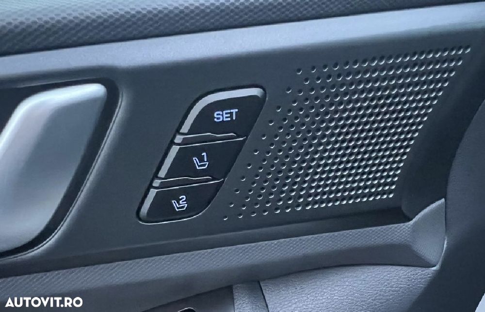 Hyundai IONIQ 1.6 GDI Premium - 12