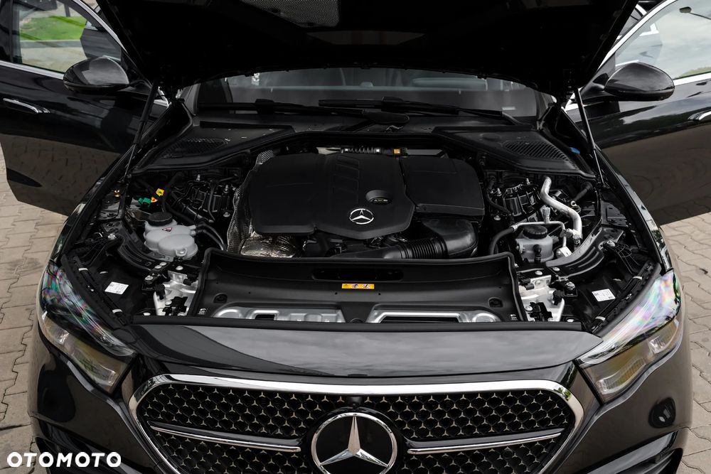 Mercedes-Benz Klasa E 300 de PHEV 4-Matic AMG 9G-Tronic - 20