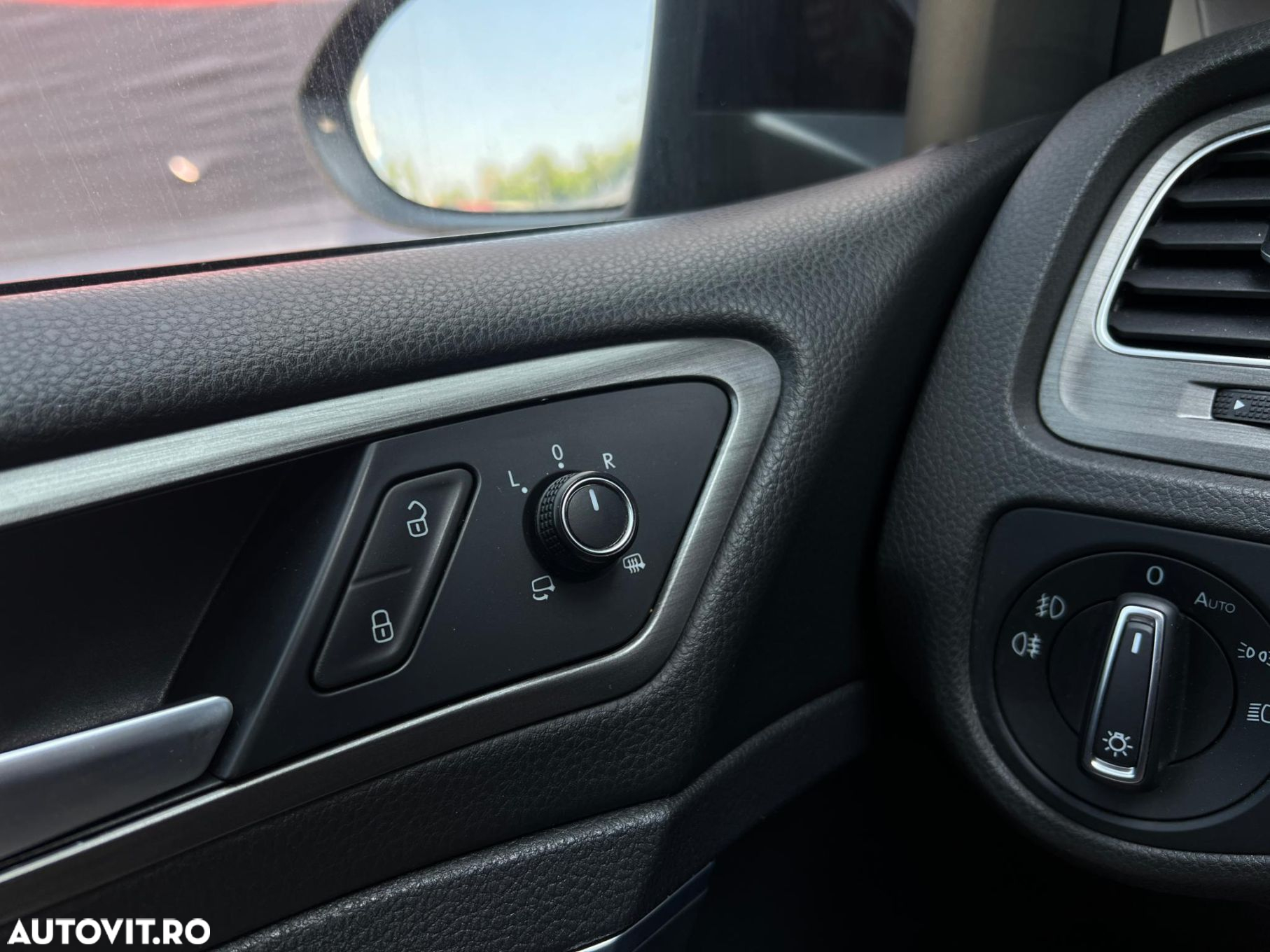 Volkswagen Golf - 15