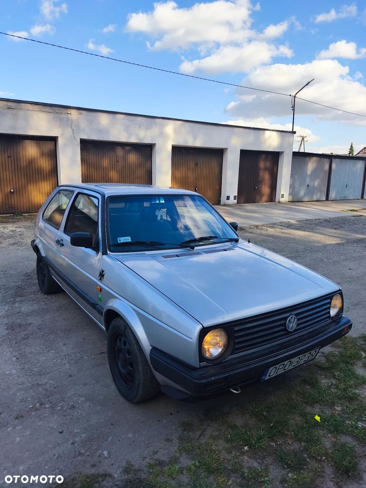 Volkswagen Golf 1.3 CL - 1