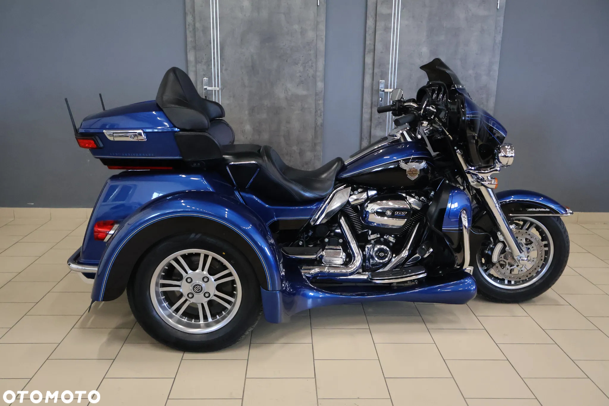 Harley-Davidson FLHS Electra Glide - 2