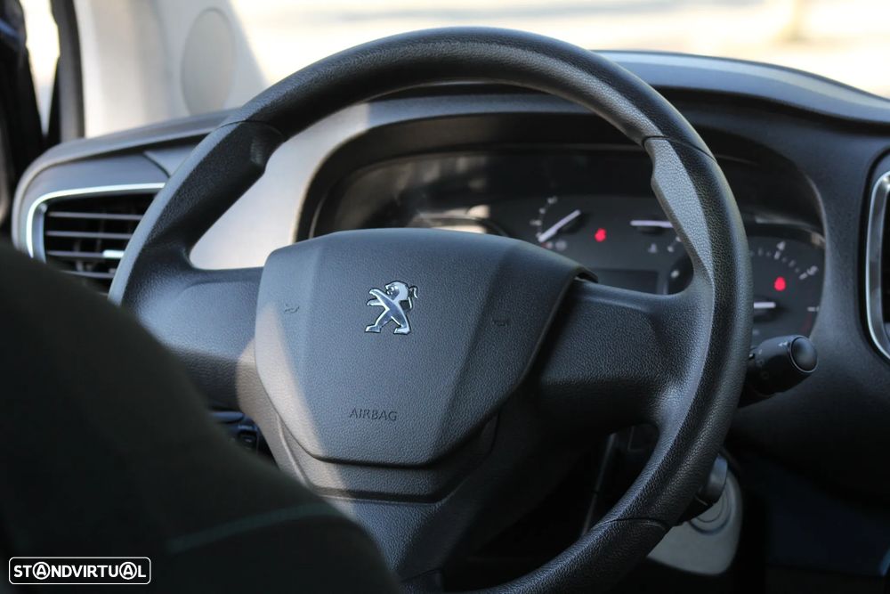 Peugeot Traveller 1.5 BlueHDi L2H1 Allure Standard - 37