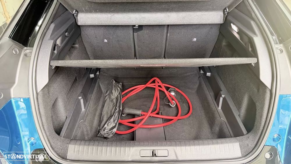 Peugeot E-3008 73 kWh GT - 11