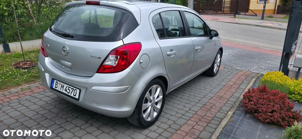 Opel Corsa 1.2 16V Navi - 23