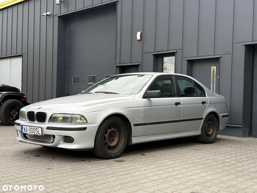 BMW Seria 5 525d - 4