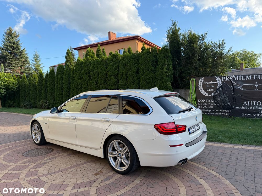 BMW Seria 5 525d Luxury Line - 14