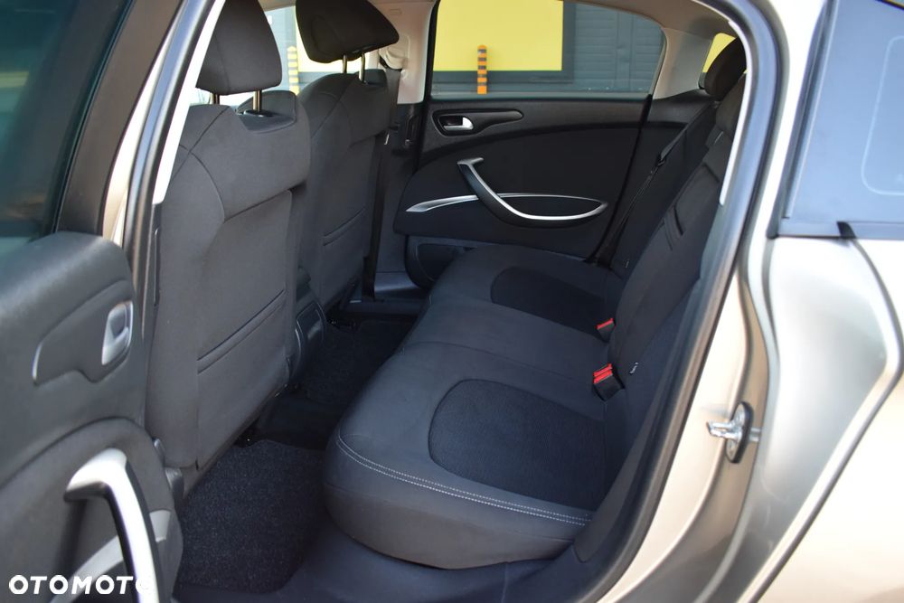 Citroën C5 2.0i 16V Dynamique - 29