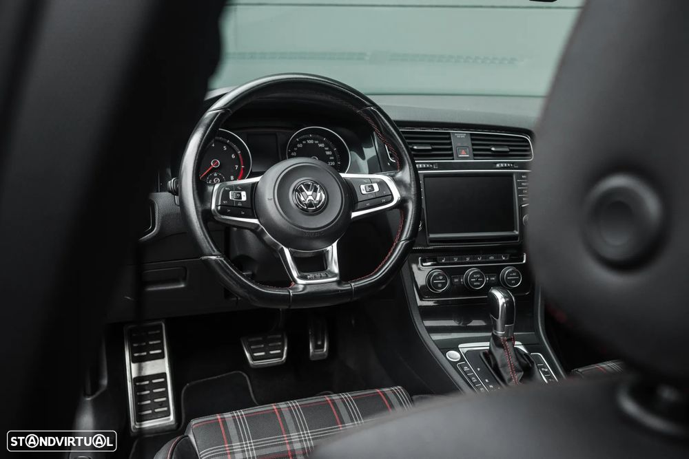 VW Golf 2.0 TSi GTi DSG Performance - 9