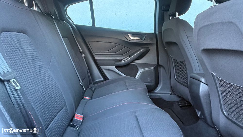 Ford Focus 1.5 TDCi ECOBlue ST-Line X Aut. - 11