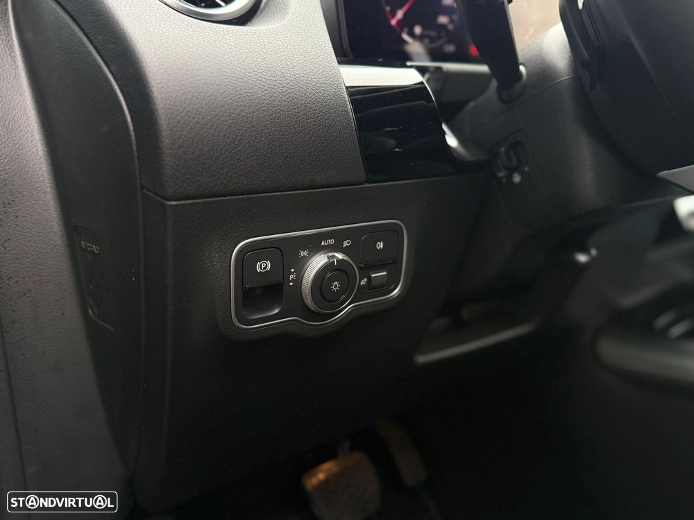 Mercedes-Benz GLA 200 d 8G-DCT Progressive Advanced - 14