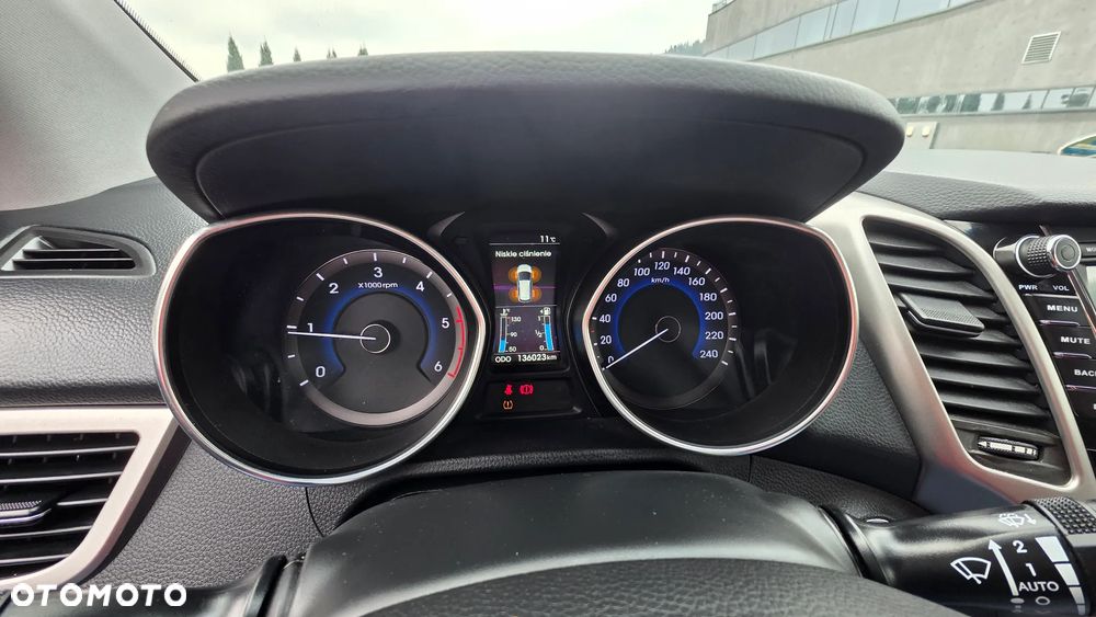 Hyundai i30 blue 1.6 CRDi Premium - 21