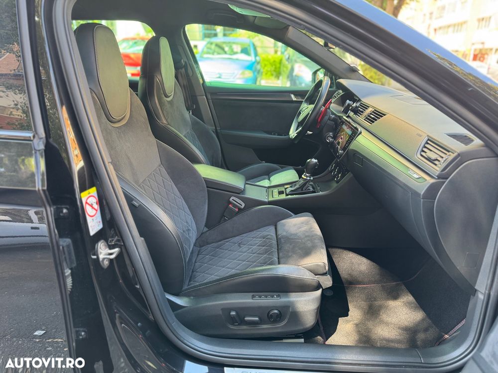 Skoda Superb 2.0 TDI DSG Sportline - 17