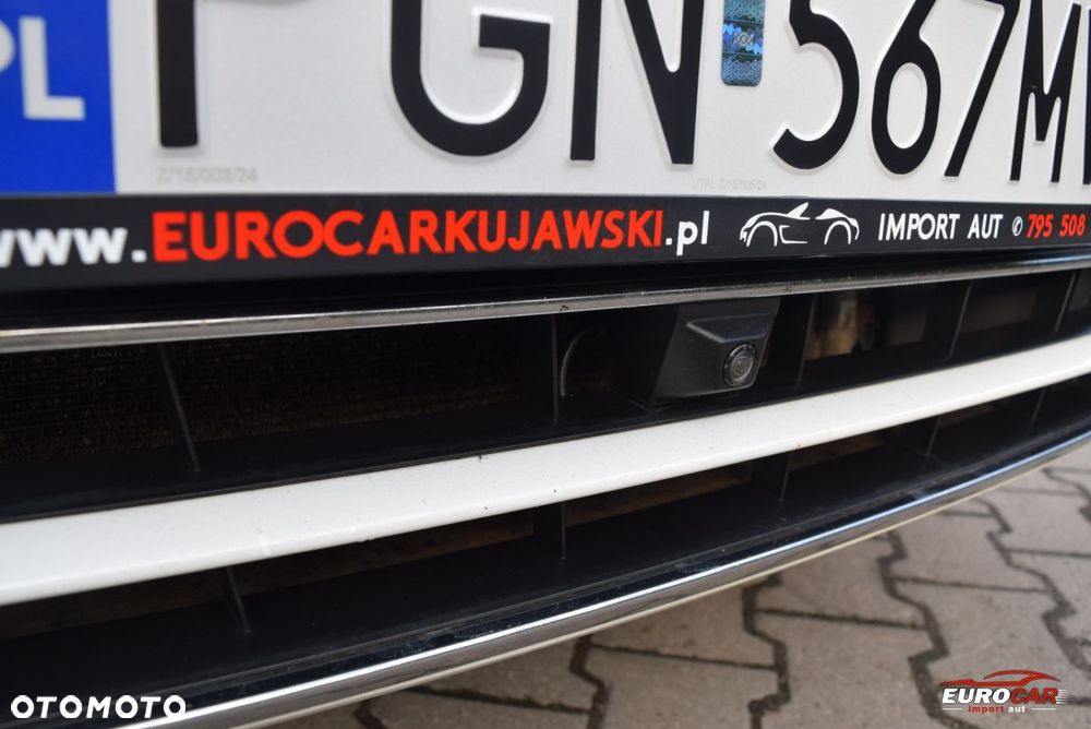 Volkswagen Passat - 24