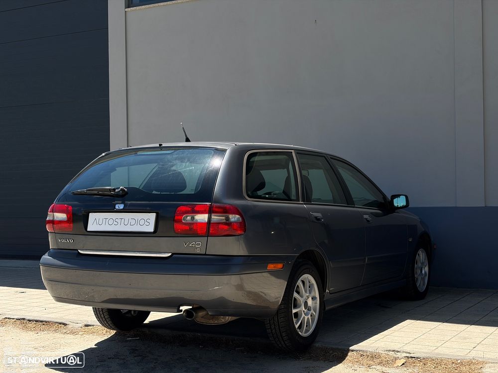 Volvo V40 1.6 Base - 2