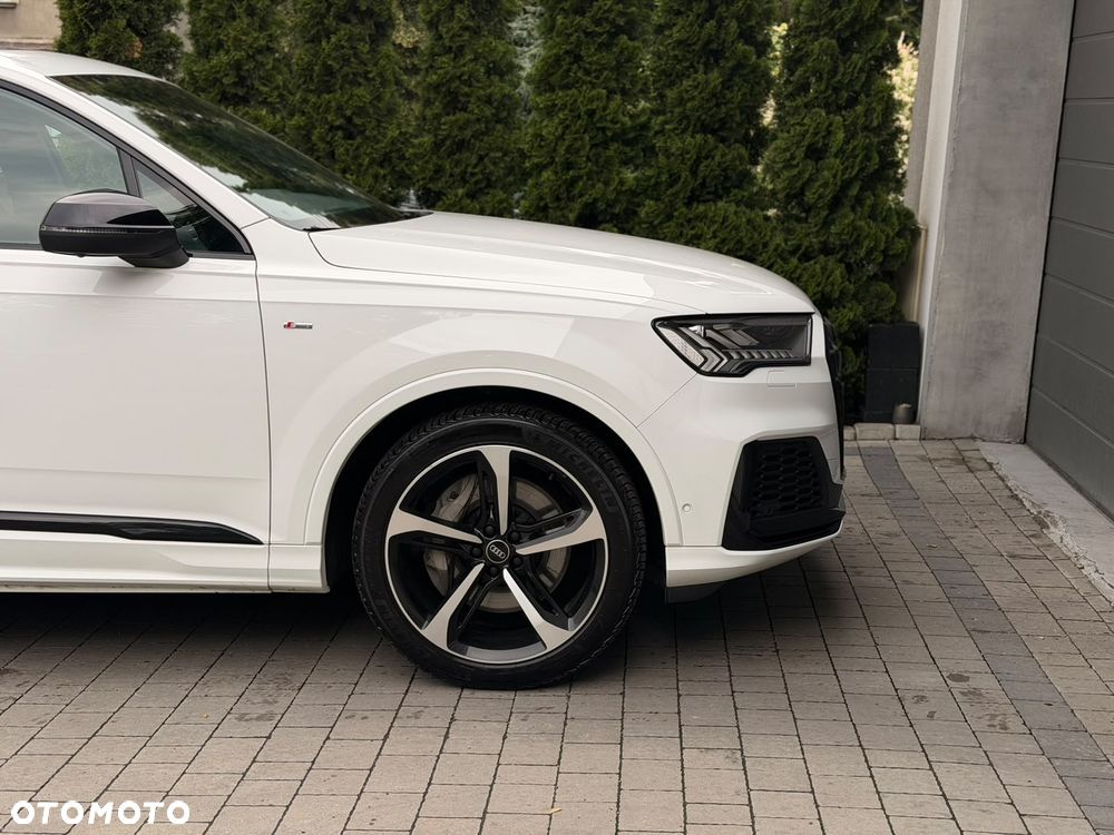 Audi Q7 55 TFSI mHEV Quattro S Line Tiptr - 9