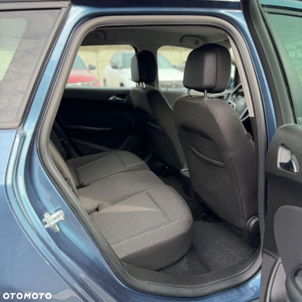 Opel Astra - 33