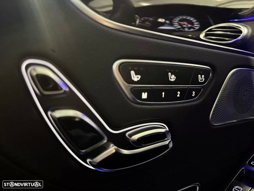 Mercedes-Benz S 560 4Matic 9G-TRONIC - 24