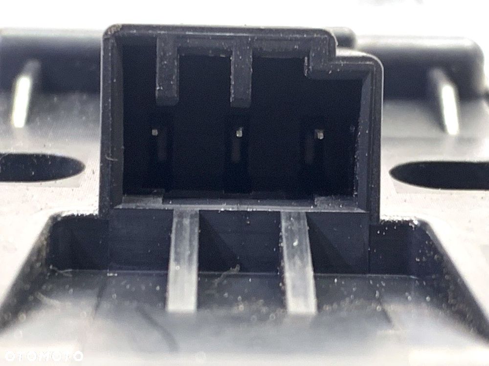 PRZEŁĄCZNIK SZYB  JAGUAR F-PACE (X761) 2015 - 2022 2.0 TD4 AWD 132 kW [180 KM] olej napędowy 2015 - 4