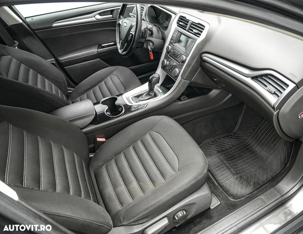 Ford Mondeo 2.0 TDCi Powershift Business - 13