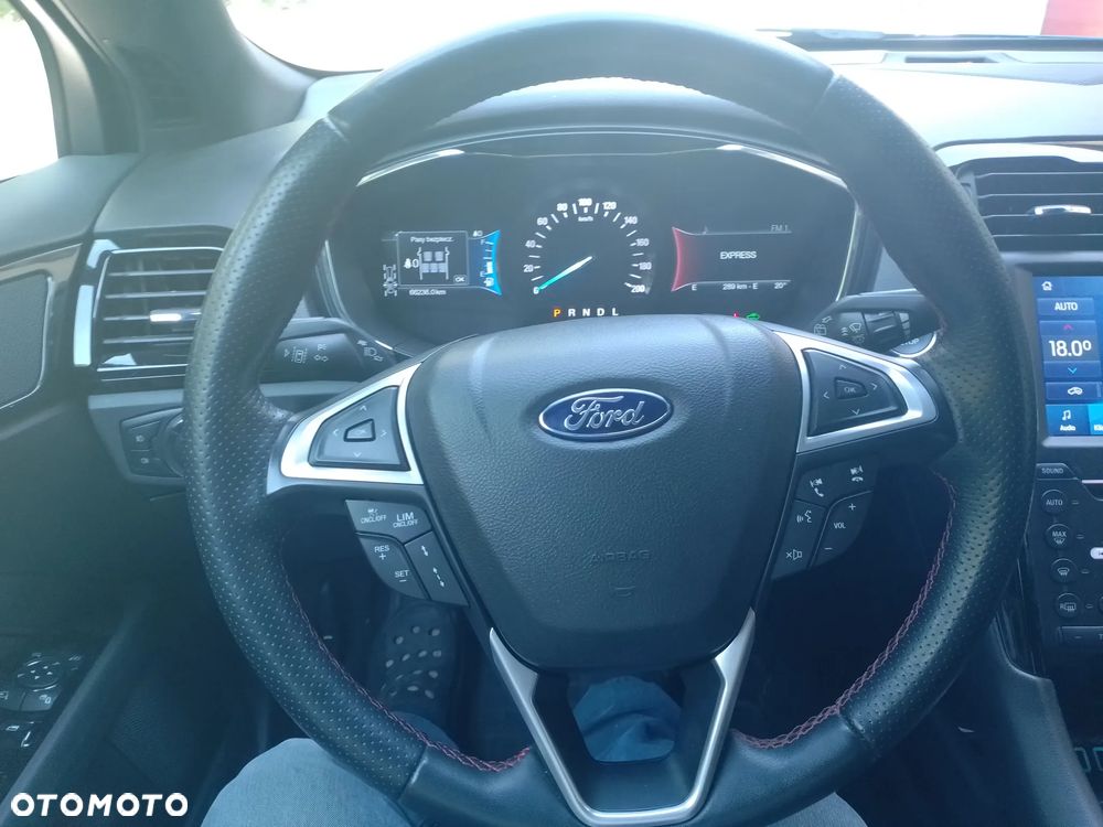 Ford Mondeo - 27