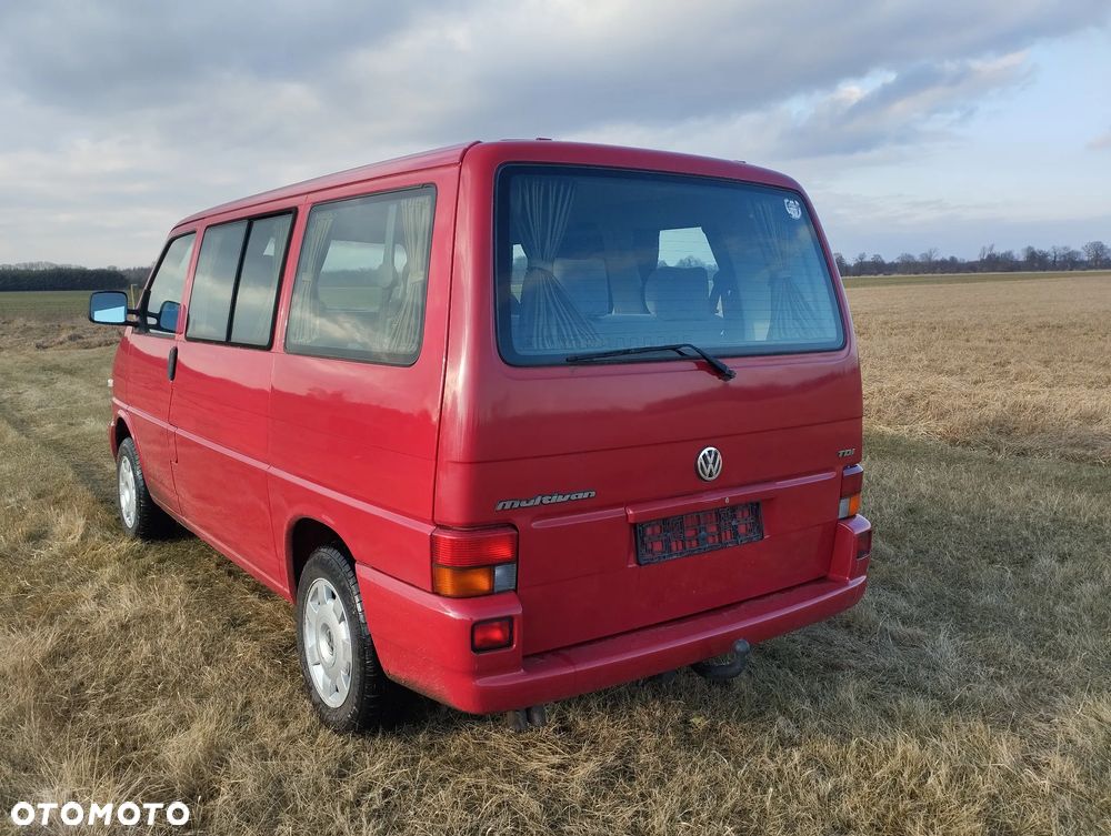 Volkswagen Multivan - 18