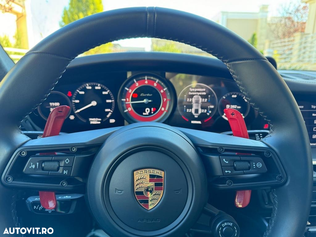 Porsche 911-TURBO-S - 17