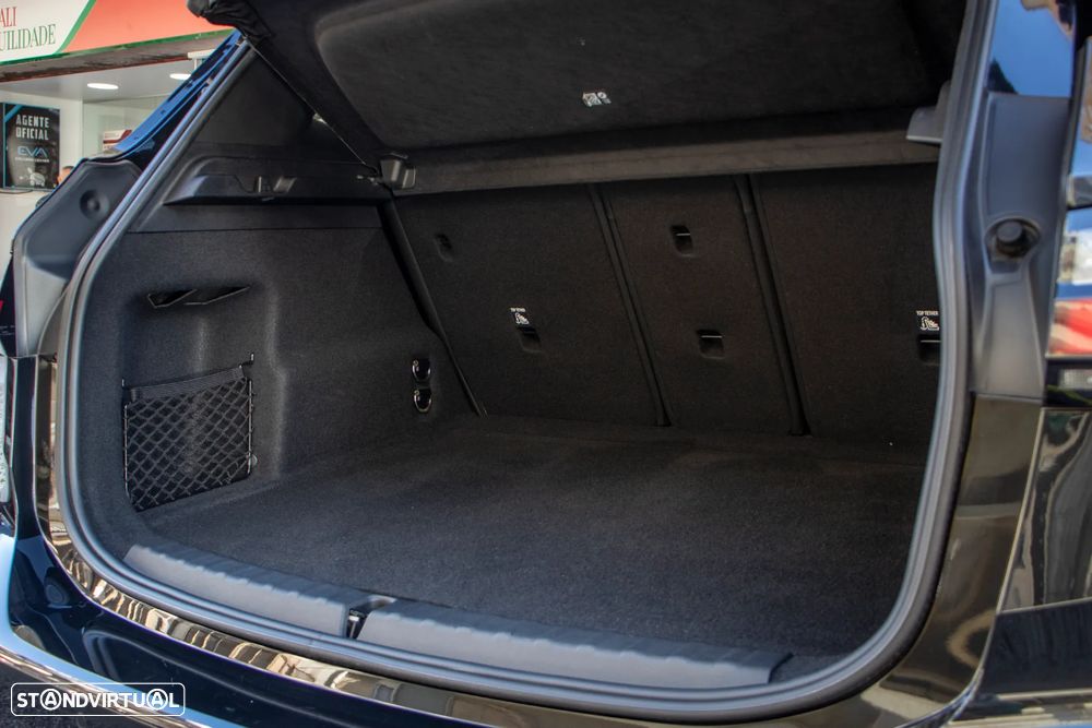 BMW 230xe Active Tourer Pack M - 51