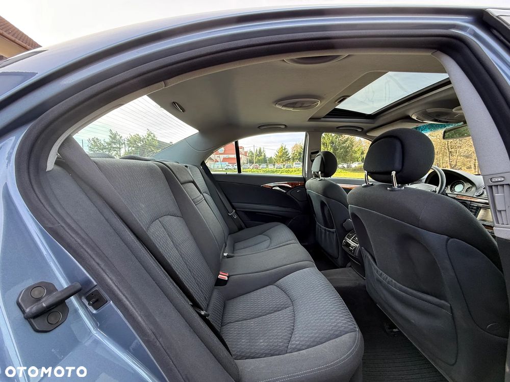 Mercedes-Benz Klasa E E-Klasse Diesel Elegance - 28