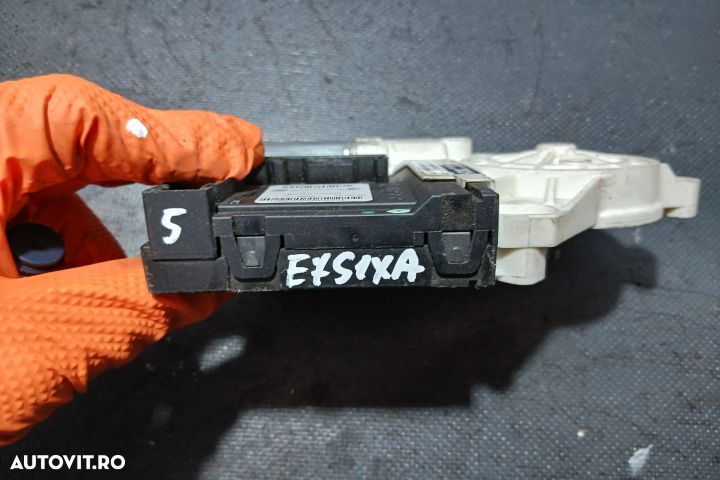 Motoras macara geam dreapta 8P0959802H E840311202 8P0959802H E8403112 - 2