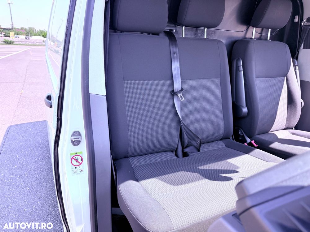 Volkswagen Transporter - 22