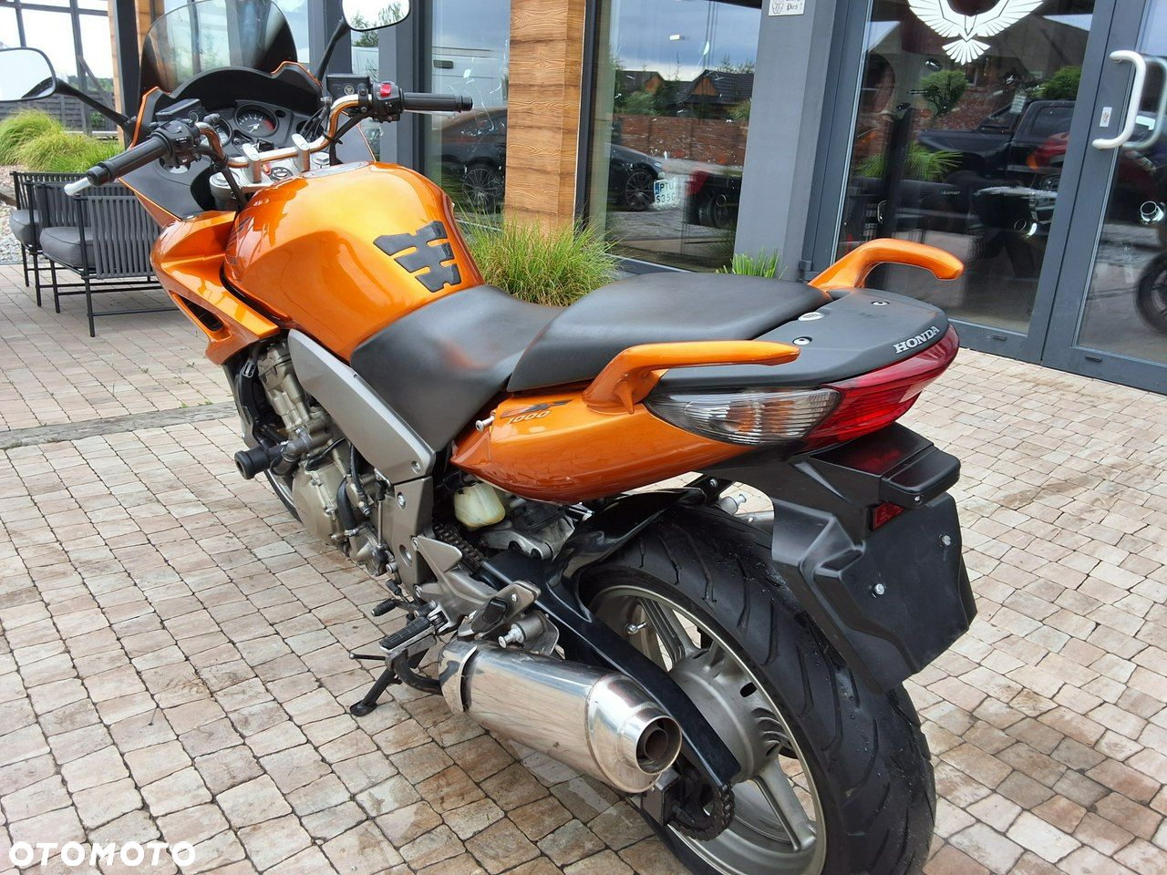 Honda CBF - 16